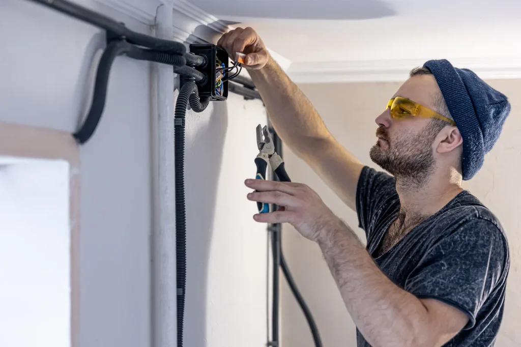 Pose d'appareillage électrique